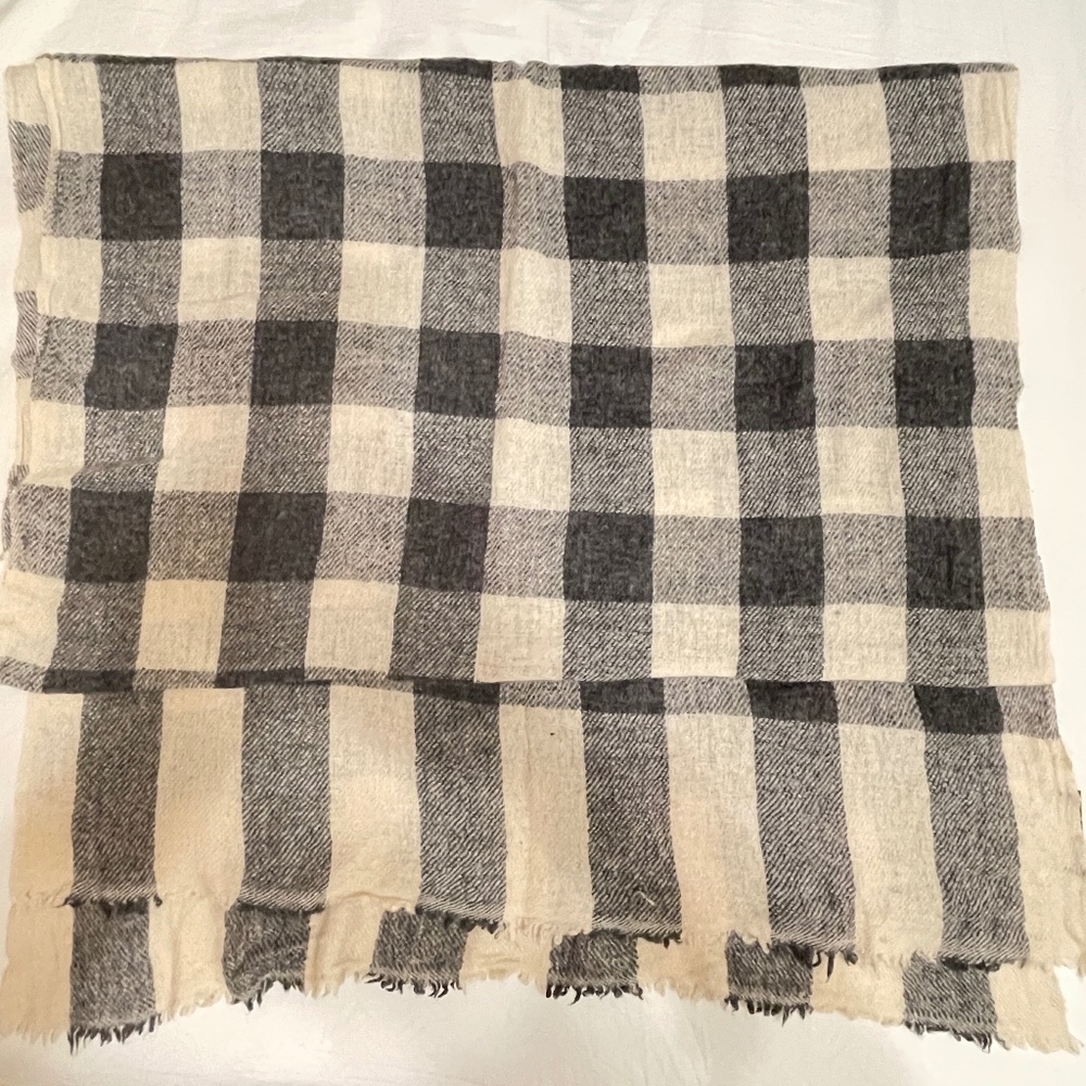 AHUJASONS | Large, checker board Plaid Scarf / wrap, 24x 76"